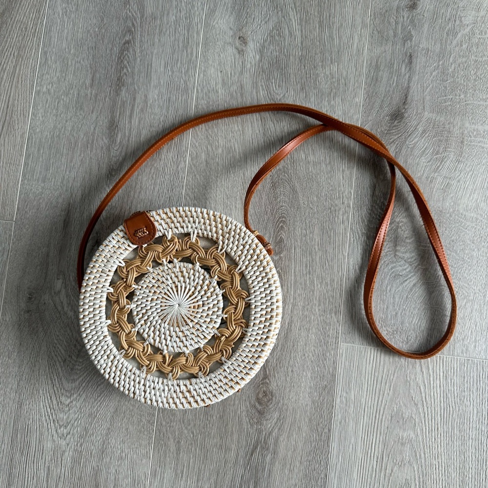 Handwoven Balinese Rattan Crossbody Bag - Boho White/Tan